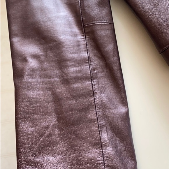 Single button metallic purple leather jacket. - Picture 7 of 7